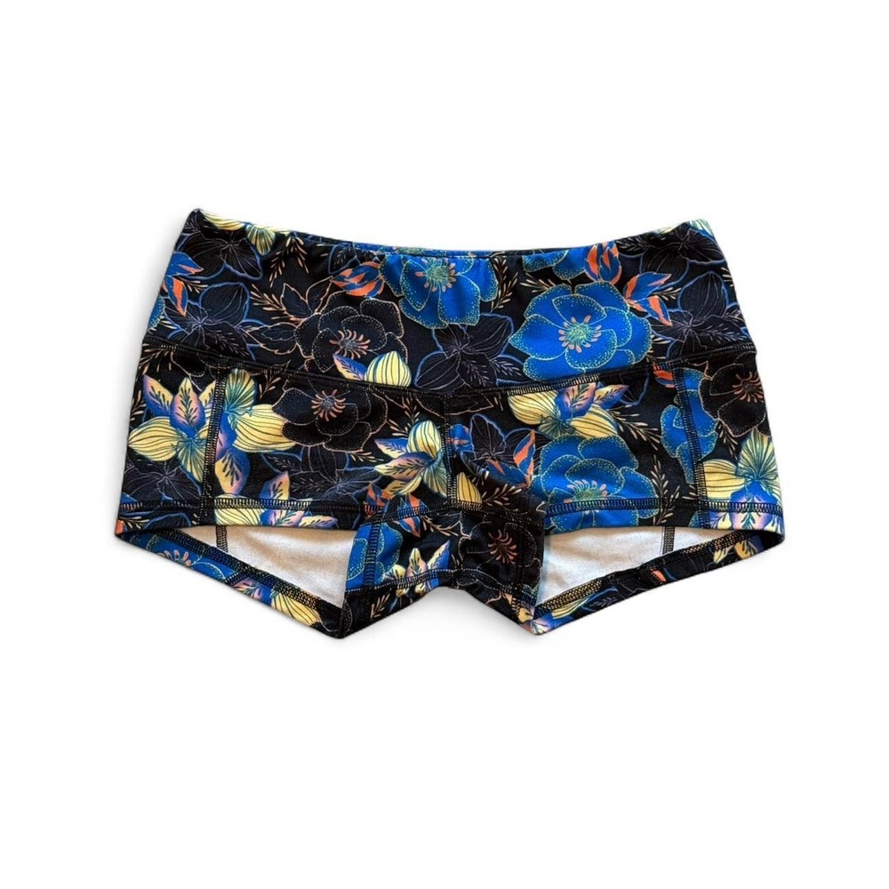 FLEO Floral Shorts